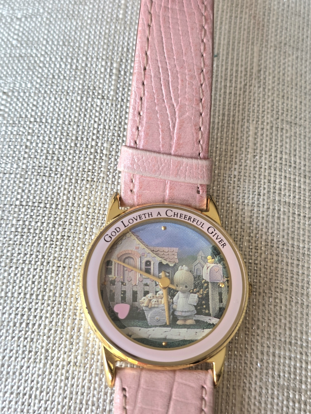 Vintage Valdawn Precious Moments "God Loveth a Cheerful Giver" Watch - Picture 3 of 12